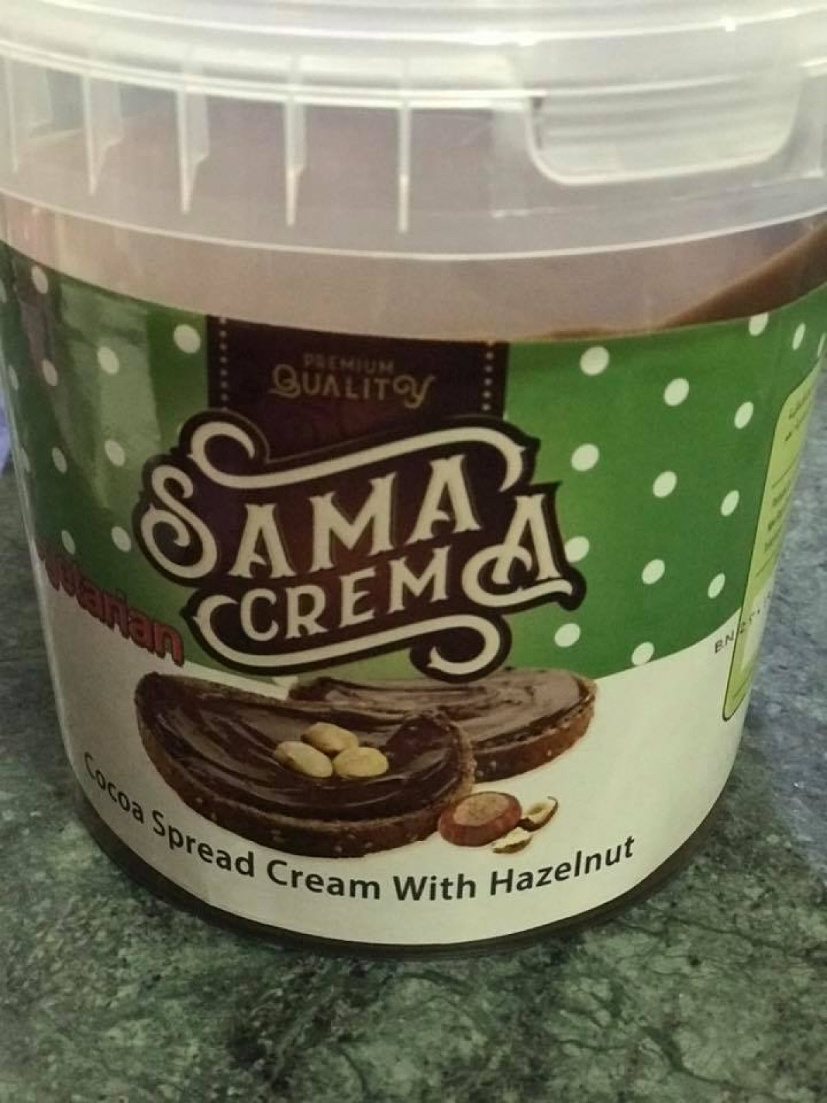 Sama chocolate cream pistachio